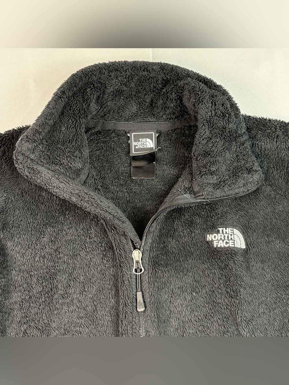 The North Face Women’s Small Black Fuzzy Fleece Full Zip Jacket - Picture 4 of 13